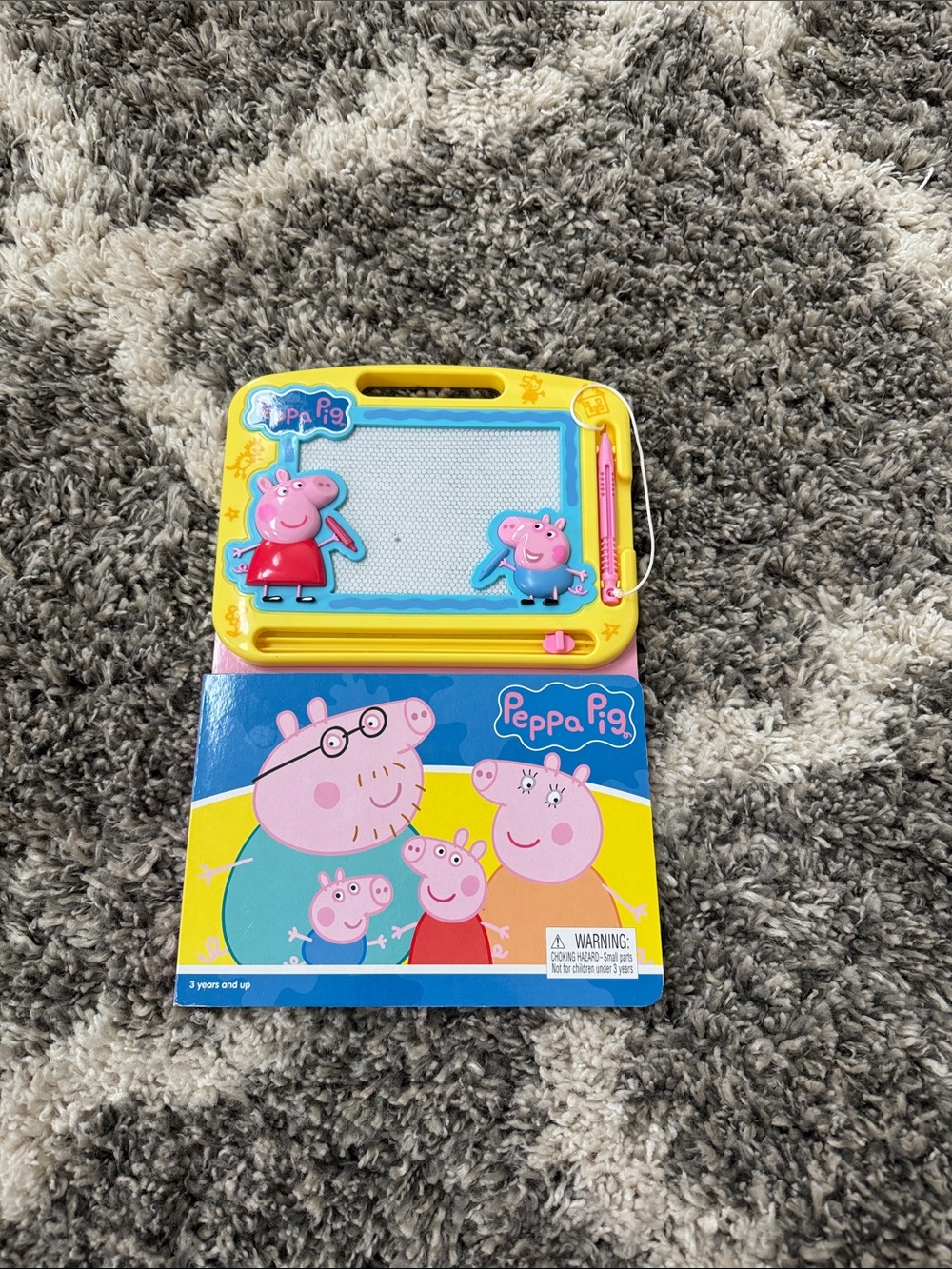 Peppa Pig Storybook and Magnetic Drawing Kit